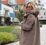 Alisha kabát fangó – Hosszított bukléhatású női kabát steppelt betéttel – Innova Fashion – 3. kép
